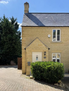 Cosy Cotswolds Cottage